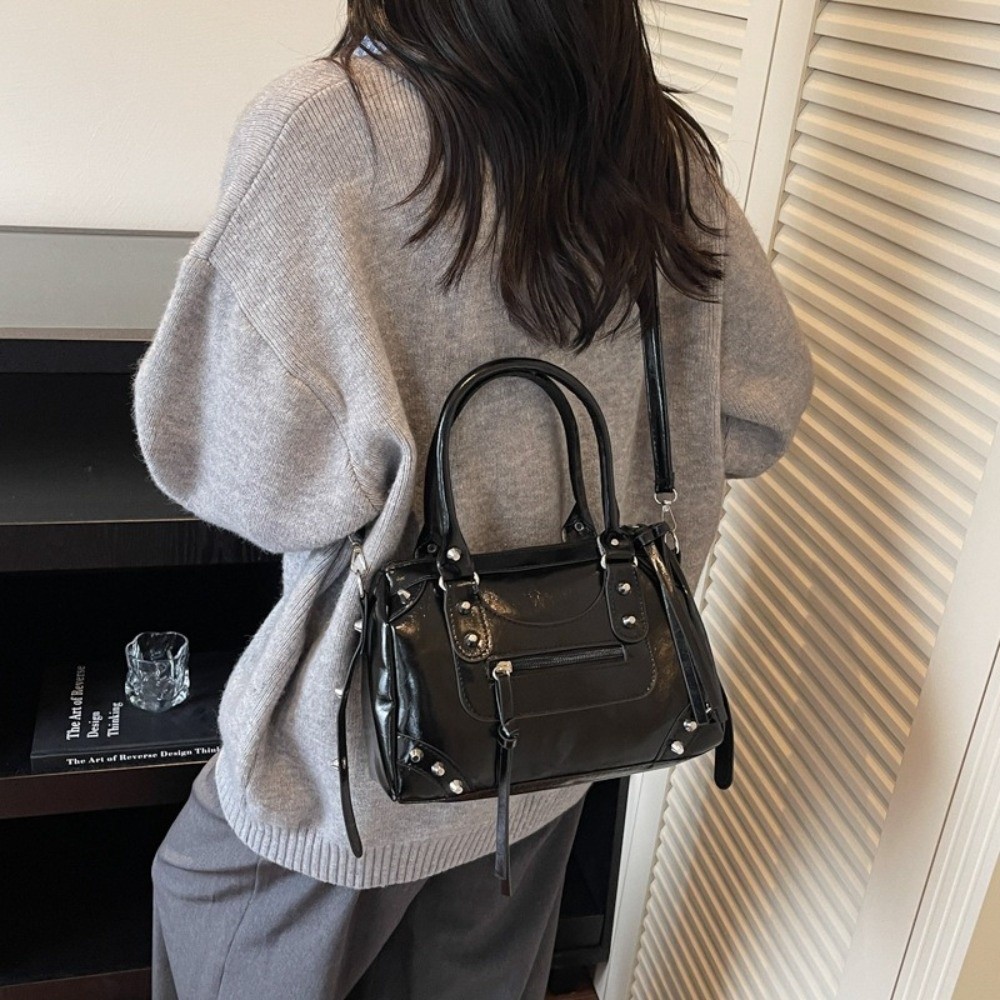 Vintage Perçinli Yastık Çanta  - Top Handle Patent Bag incelemesi ve fiyatı
