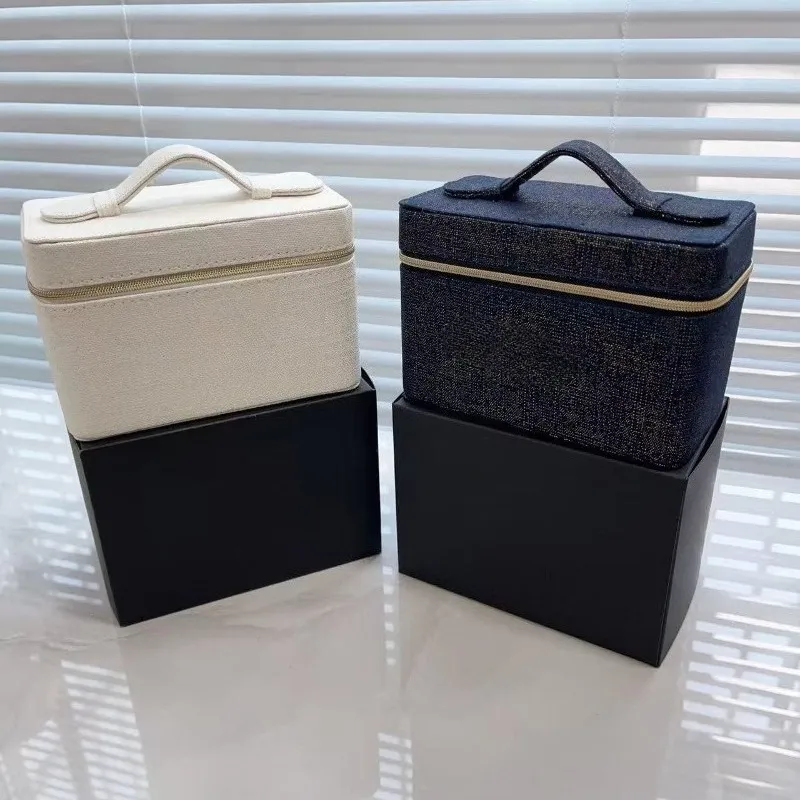 2025 Noel Sınırlı Üretim Makya - Luxury Bags Edit incelemesi ve fiyatı