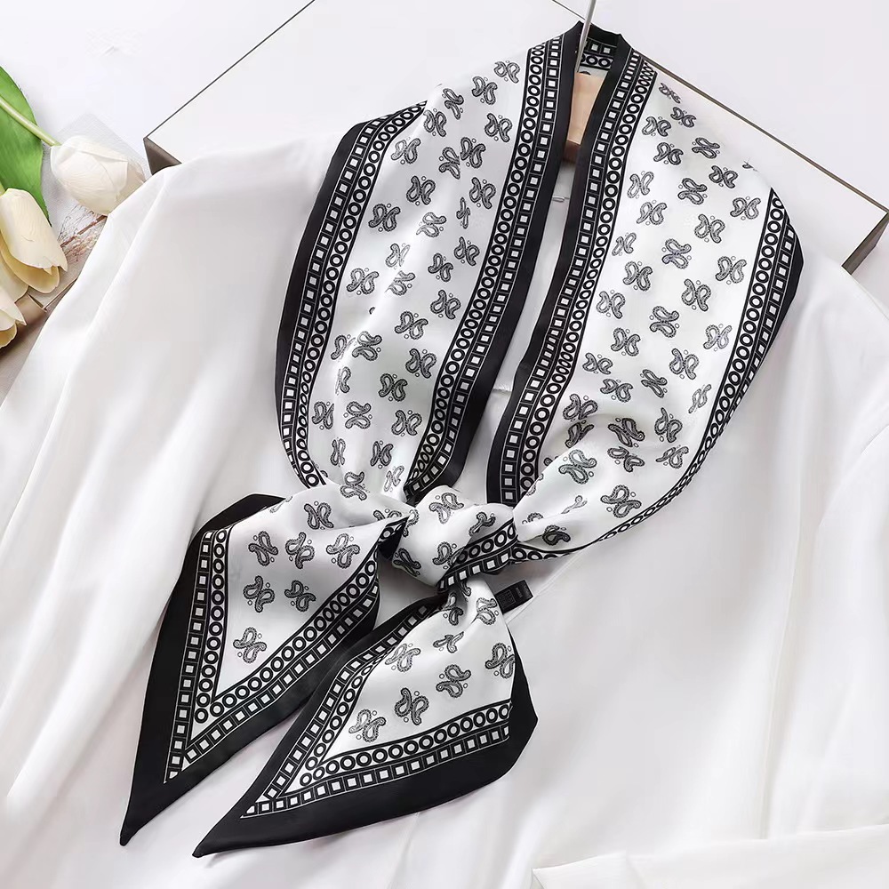 Lüks Zebra Baskı Ipek Kare Eşa - Luxury Bags Trending incelemesi ve fiyatı