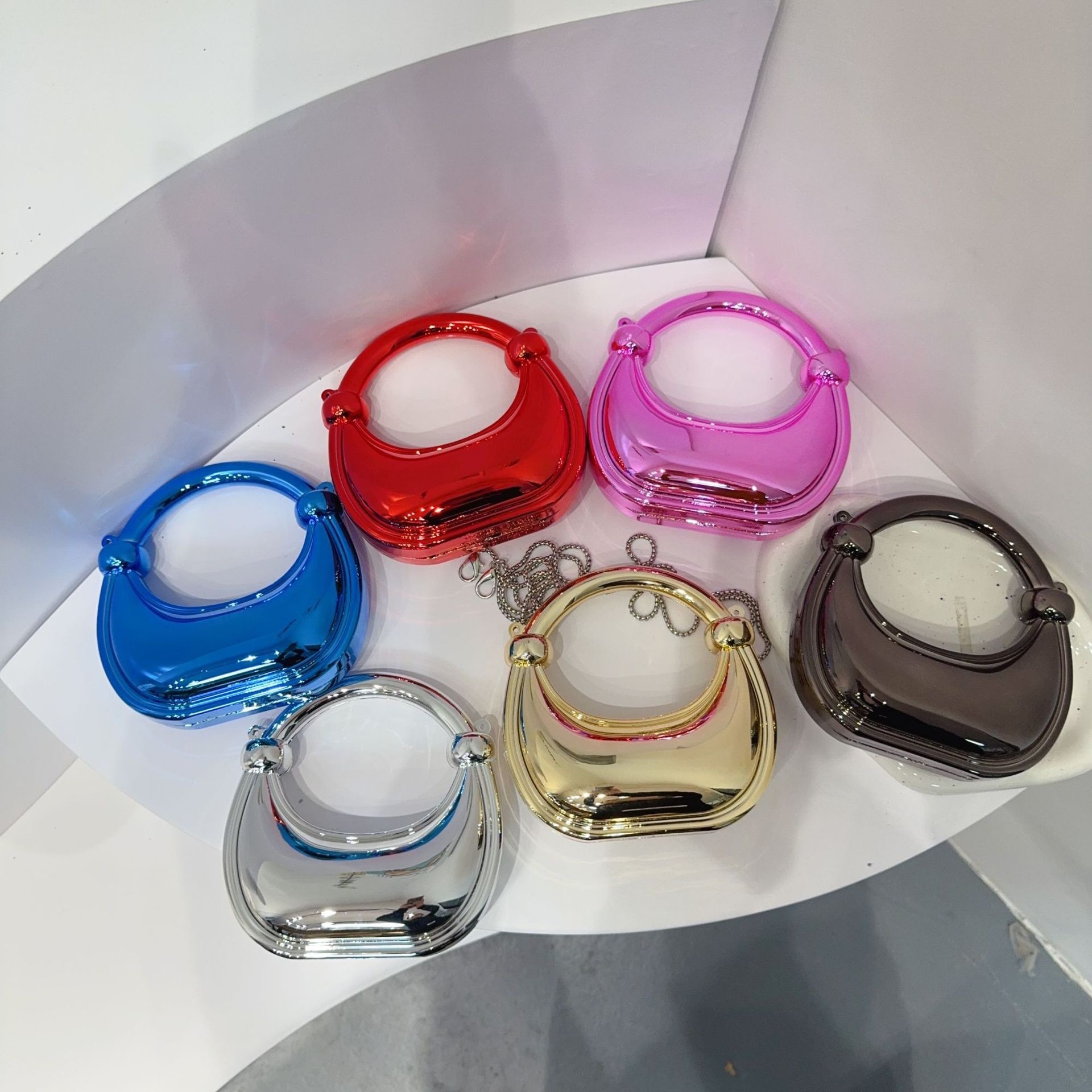 Mini Altın Gece Çantası Çantal - Luxury Bags Trending incelemesi ve fiyatı