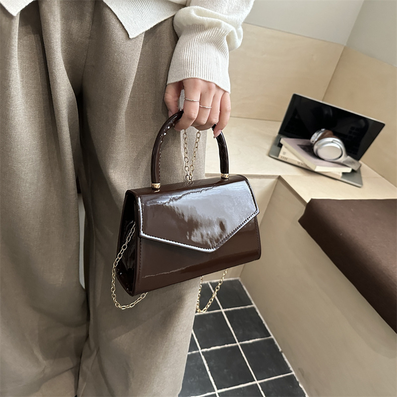 Kadınlar için Patent Deri Mini - Top Handle Patent Bag incelemesi ve fiyatı